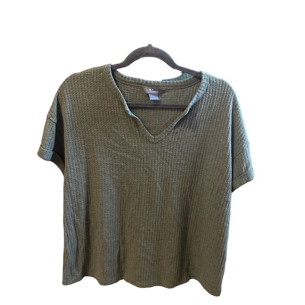 Green tee shirt